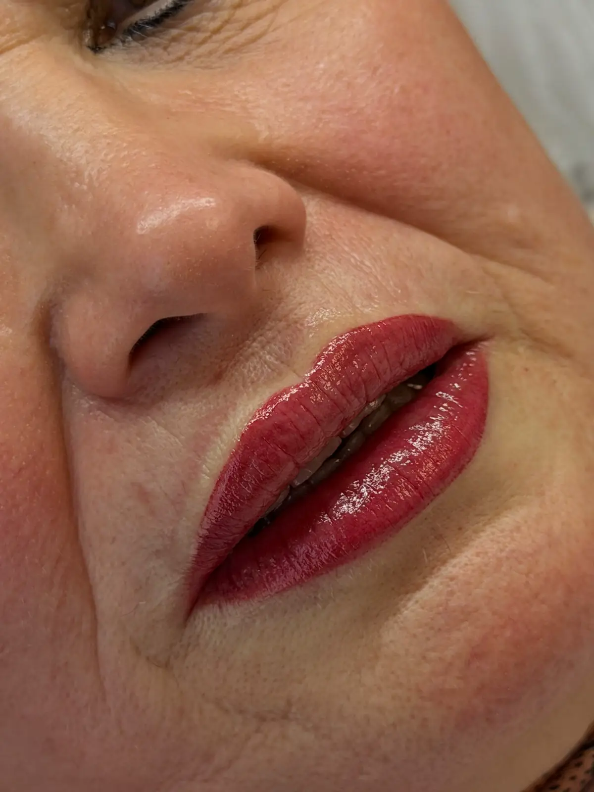 Resultado: Color en todo el labio